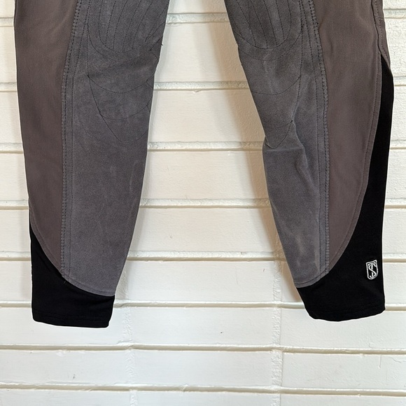 Full-Seat Breech - Picture 4 of 9